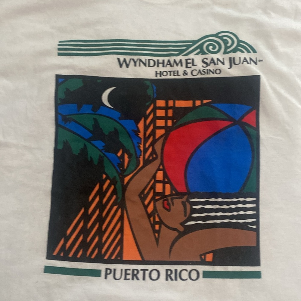 Wyndham El San Juan Puerto Rico graphic tee.  XL Hanes 50/50 NWOT